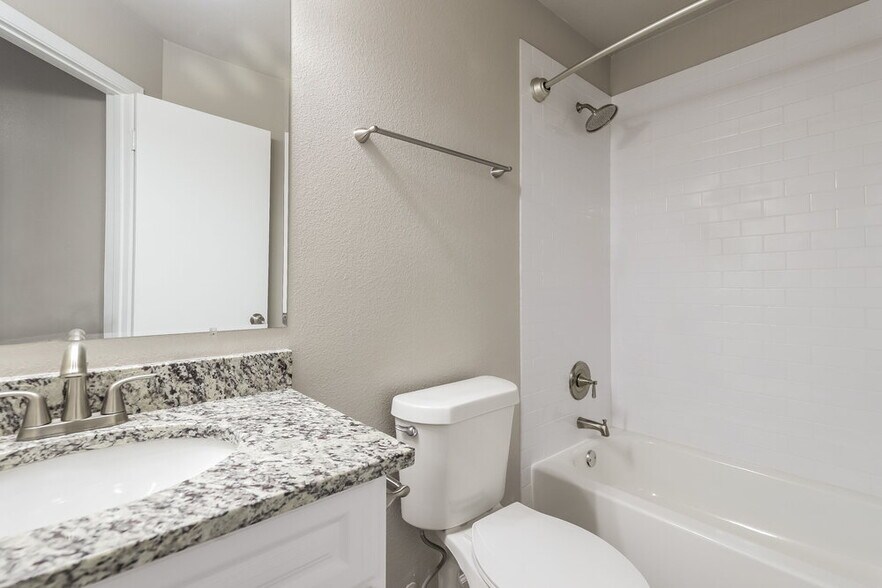 Building Photo - 10478 Tippecanoe