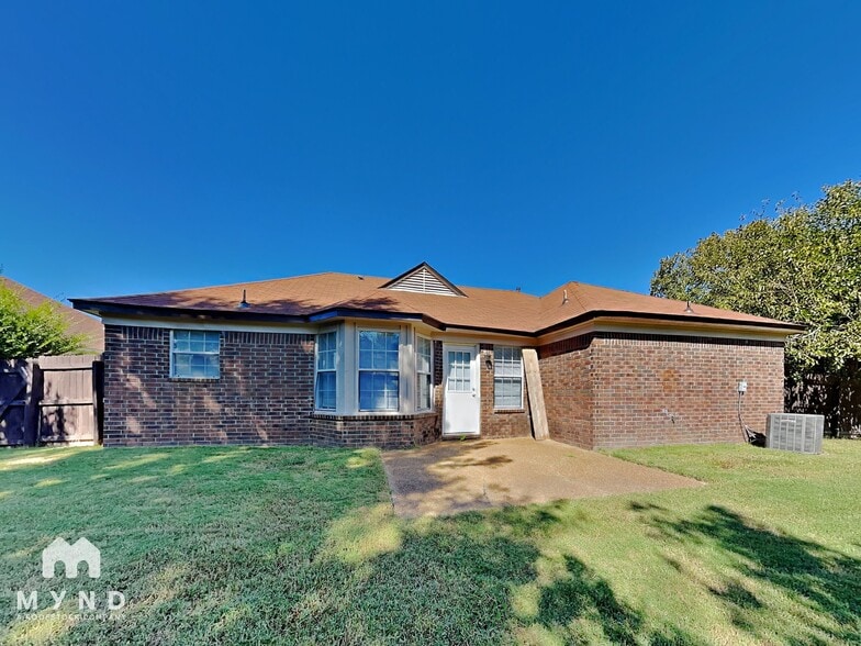 Building Photo - 6731 Whitten Grove Cove