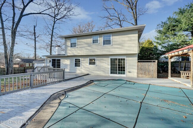 Building Photo - 22 Brookside Ct