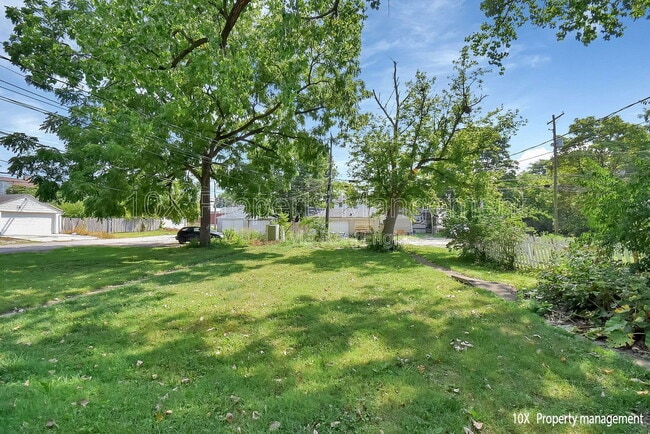 Building Photo - 532 S Terrace Ave