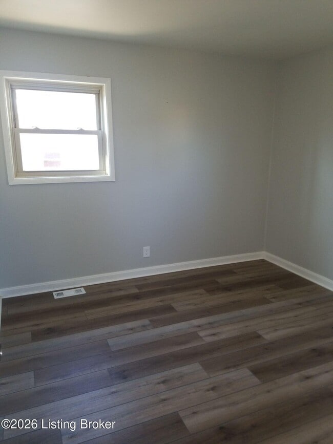 Building Photo - 9812 Saturn Dr