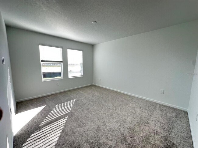 Building Photo - 5636 Lemon Grass St