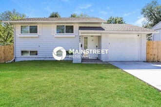Building Photo - 4 Bedroom Pet-Friendly Home in KANSAS CITY, MO with Main Street Renewal