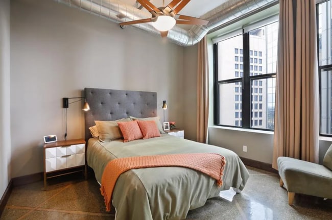 Building Photo - Historic Lowry Condo For Rent