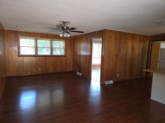 Building Photo - ORANGEBURG