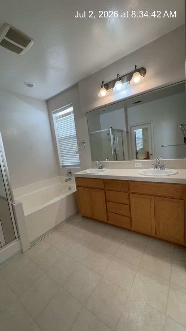 Building Photo - Beautiful Home Now Available! 3 Bedroom!