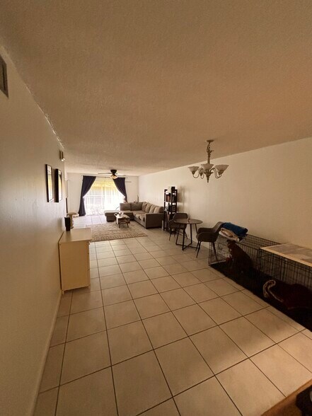 Primary Photo - 2925 SW 22nd Ave