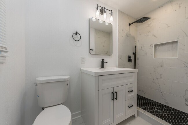 Building Photo - 2508 NW 86th St