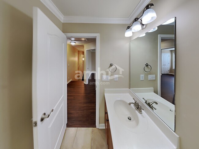 Building Photo - 2911 Morning Mist Ct