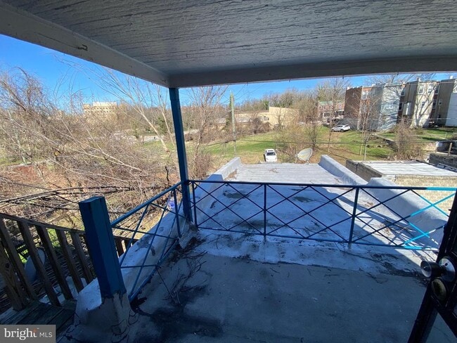 Building Photo - 2320 Anoka Ave