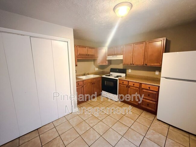 Building Photo - 2736 George Owen Rd