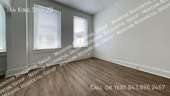 Building Photo - 364 King St