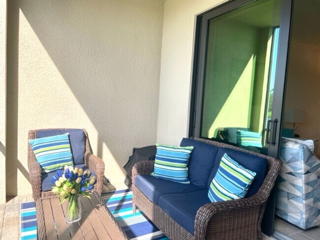 Building Photo - 2/2 MONTHLY RENTAL - GOLF/TENNIS CENTER - LAKEWOOD RANCH AVAILABLE FOR SPRING/ SUMMER!