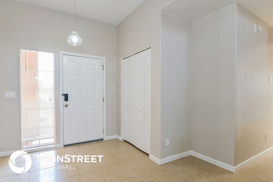 Building Photo - 1019 N Sonoita Ave