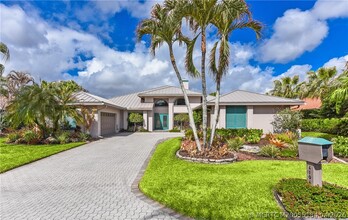 Building Photo - 4194 SW Gleneagle Cir