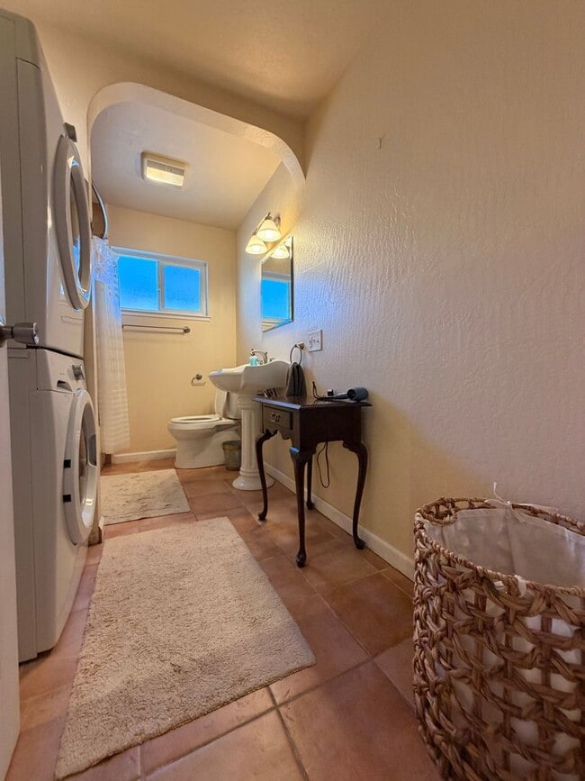 Building Photo - 502 Errett Cir