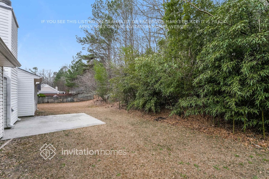 Building Photo - 2315 Shady Oaks Dr