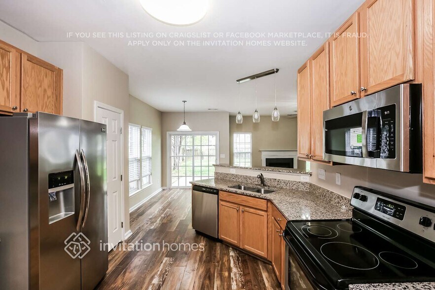 Building Photo - 128 Crestwood Dr