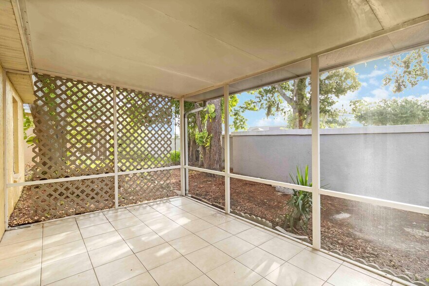Building Photo - 1612 Summer Breeze Way