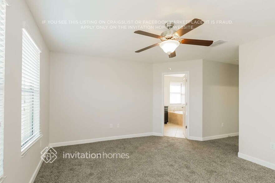 Building Photo - 28432 Pleasant Bay Lp