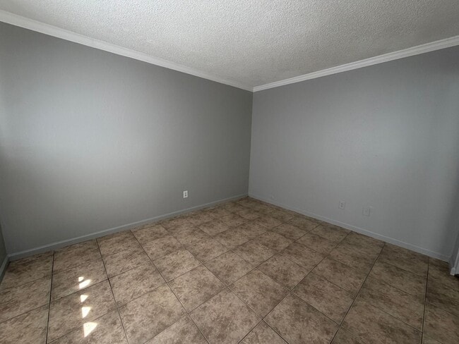 Building Photo - 124 Del Norte Ct