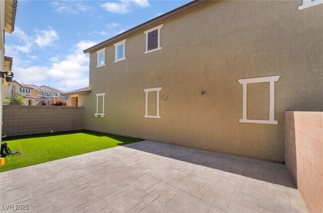 Building Photo - 2475 Piacenza Pl