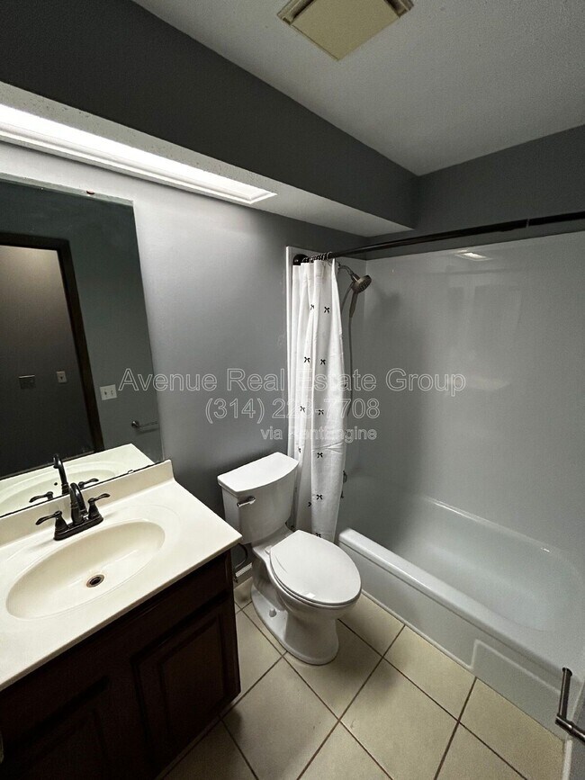 Building Photo - 1639 Prestonpark Lane