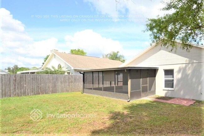 Building Photo - 10825 Peppersong Dr