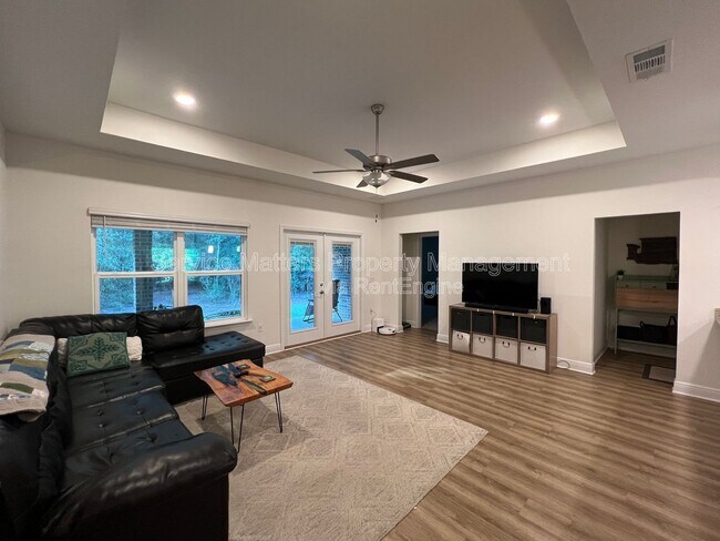 Building Photo - 4527 Plowman Ln