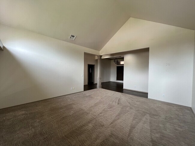 Building Photo - 1301 Copperfield Dr