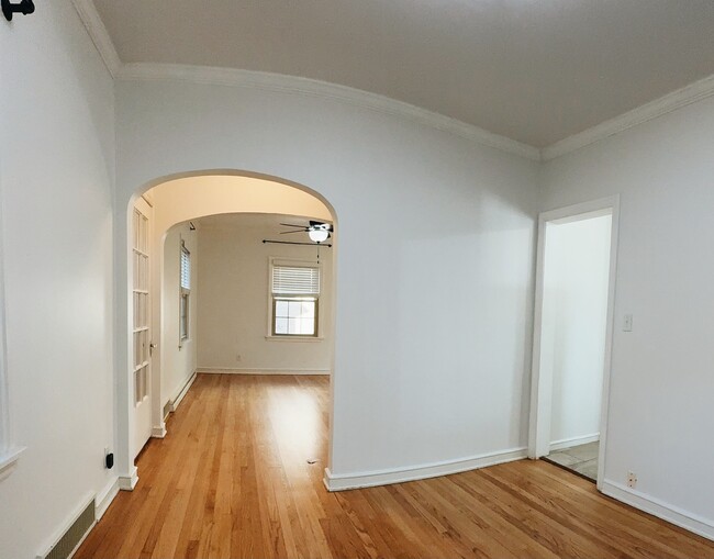 Dinning room - 3466 N 89th St