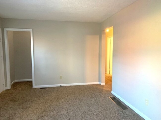 Building Photo - 50% OFF RENT UNTIL 2026!  APPLY FOR ONLY $...