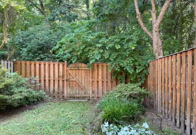 Building Photo - 6268 Walkers Croft Way