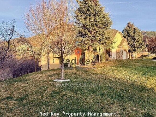 Building Photo - 739 Elk Meadow Loop