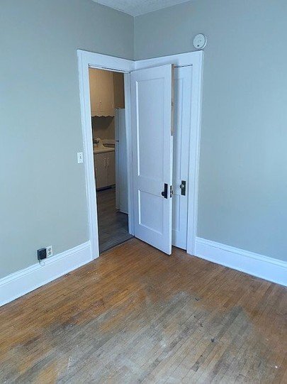 Building Photo - 3205 Pillsbury Ave