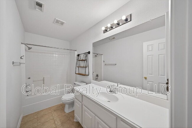 Building Photo - 510 Wildberry Ct