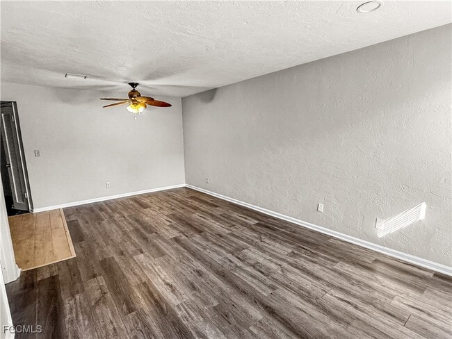 Building Photo - 3744 Estelle Ave