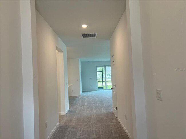 Building Photo - 11370 Burgundy Dr