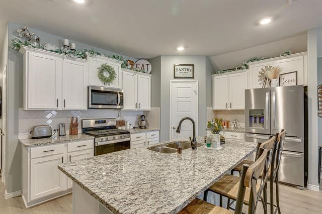 Building Photo - 125 Coyote Trl