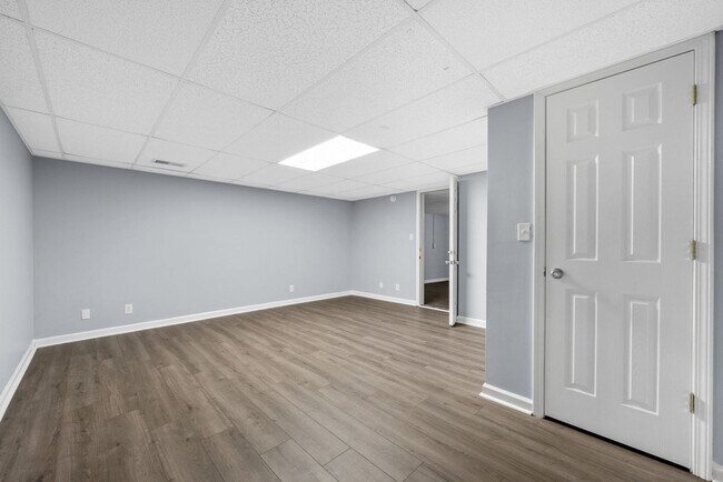 Building Photo - Pet Friendly Three Bedroom with Basement!