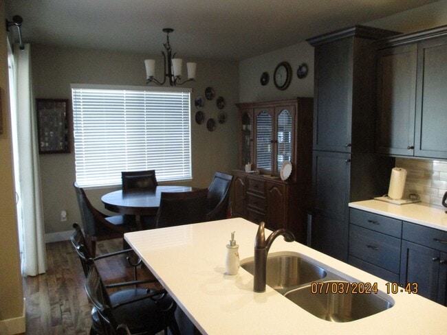 Building Photo - Beautiful 3 Bedroom, 2 Bath Ranch in Berth...