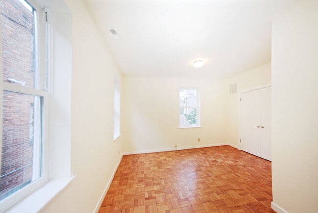 Building Photo - 1221 N Street, NW