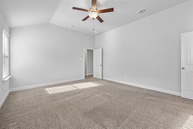 Building Photo - 1401 Black Oak Dr