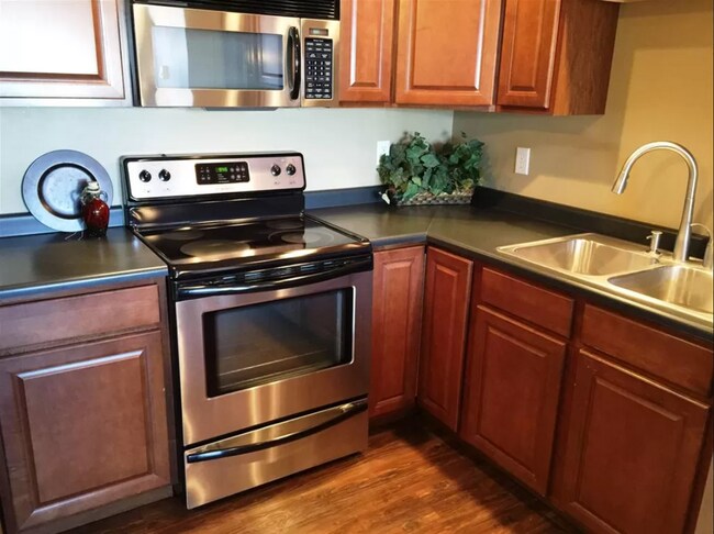 Building Photo - Condo for rent in Baxter Springs