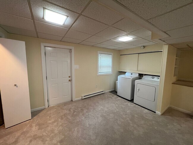 Building Photo - Single Family home in Alexandria- Minutes to Ft Belvior