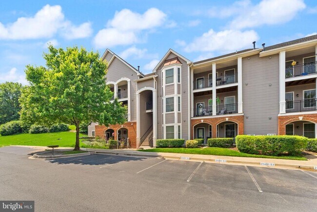 Building Photo - 20453 Chesapeake Square