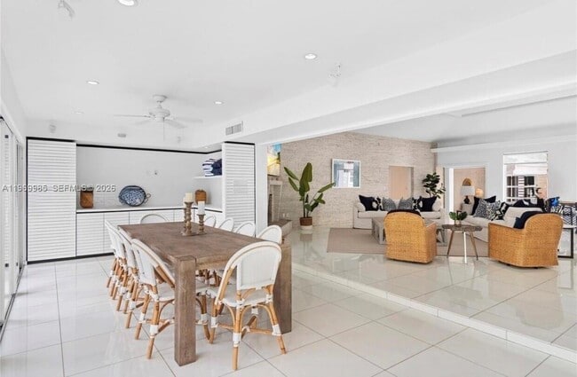 Building Photo - 1025 Belle Meade Island Dr