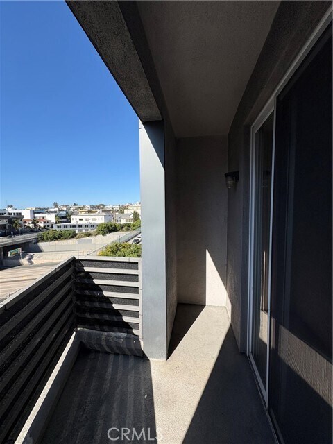 Building Photo - 1643 Sixth Ave