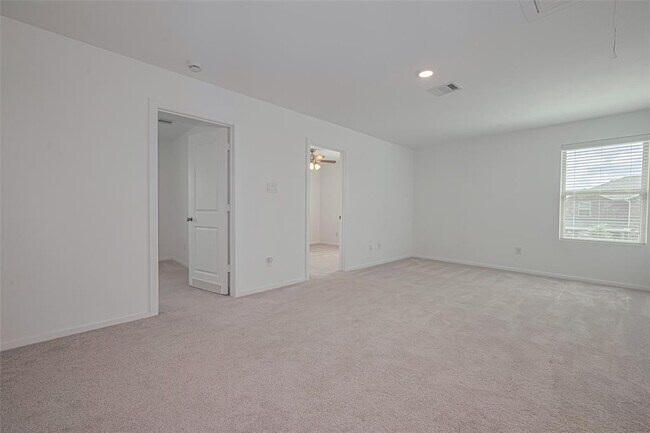 Building Photo - 5110 Sunvalley Bend Dr