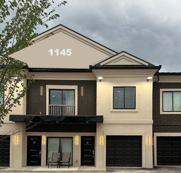 Building Photo - Grand Summit